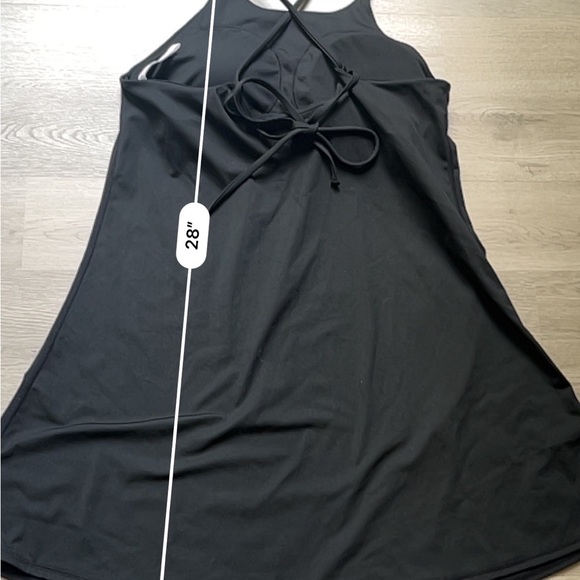 Halara Higher neck cross back performance dress (M) - Picture 6 of 7